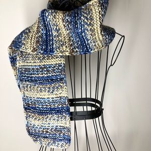 Hand knit neck scarf